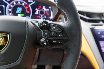 2024 Lamborghini Revuelto Coupé