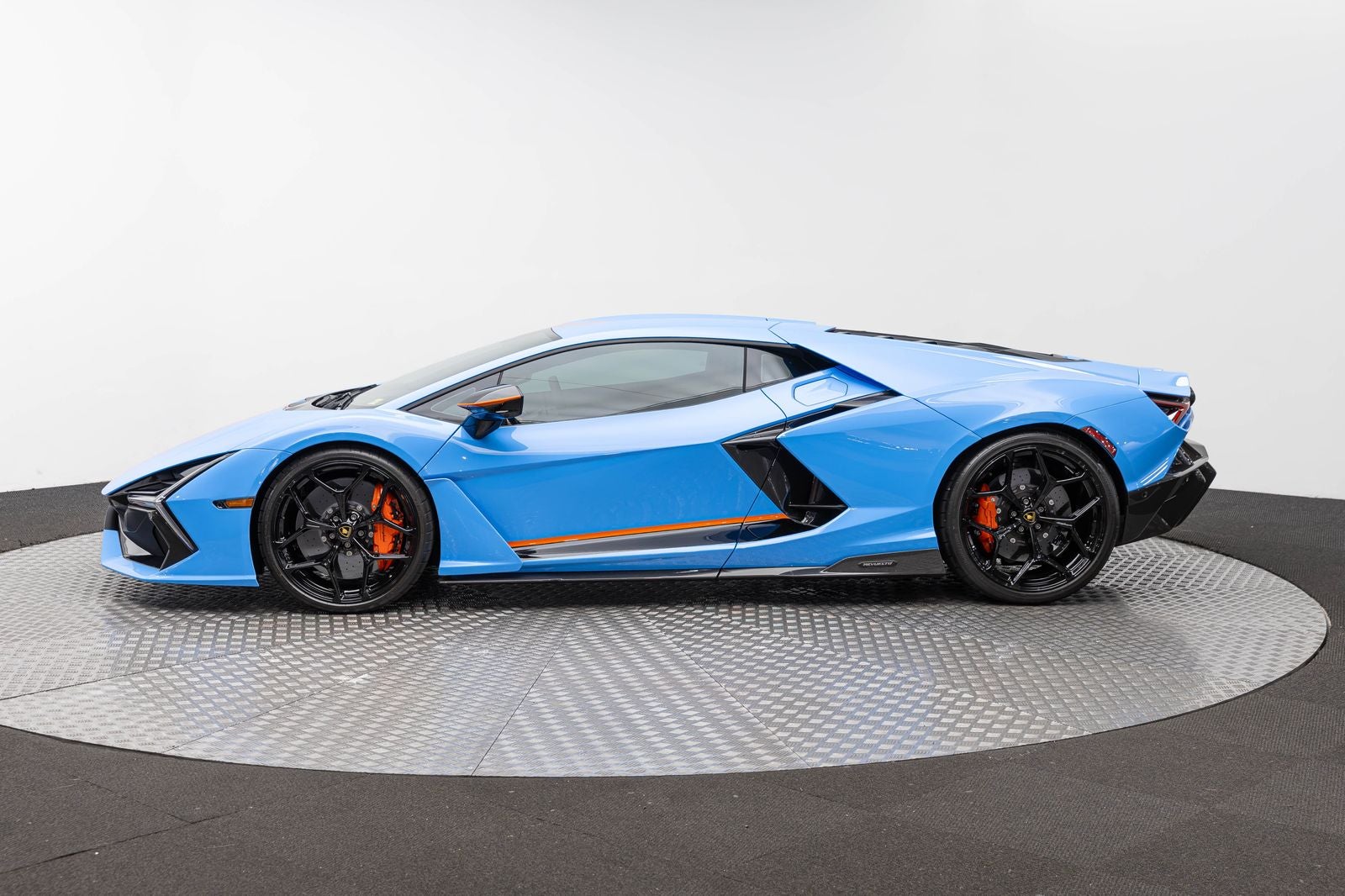 2024 Lamborghini Revuelto Coupé