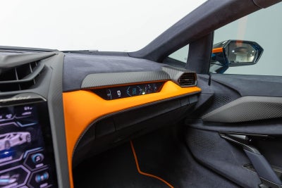 2024 Lamborghini Revuelto Coupé