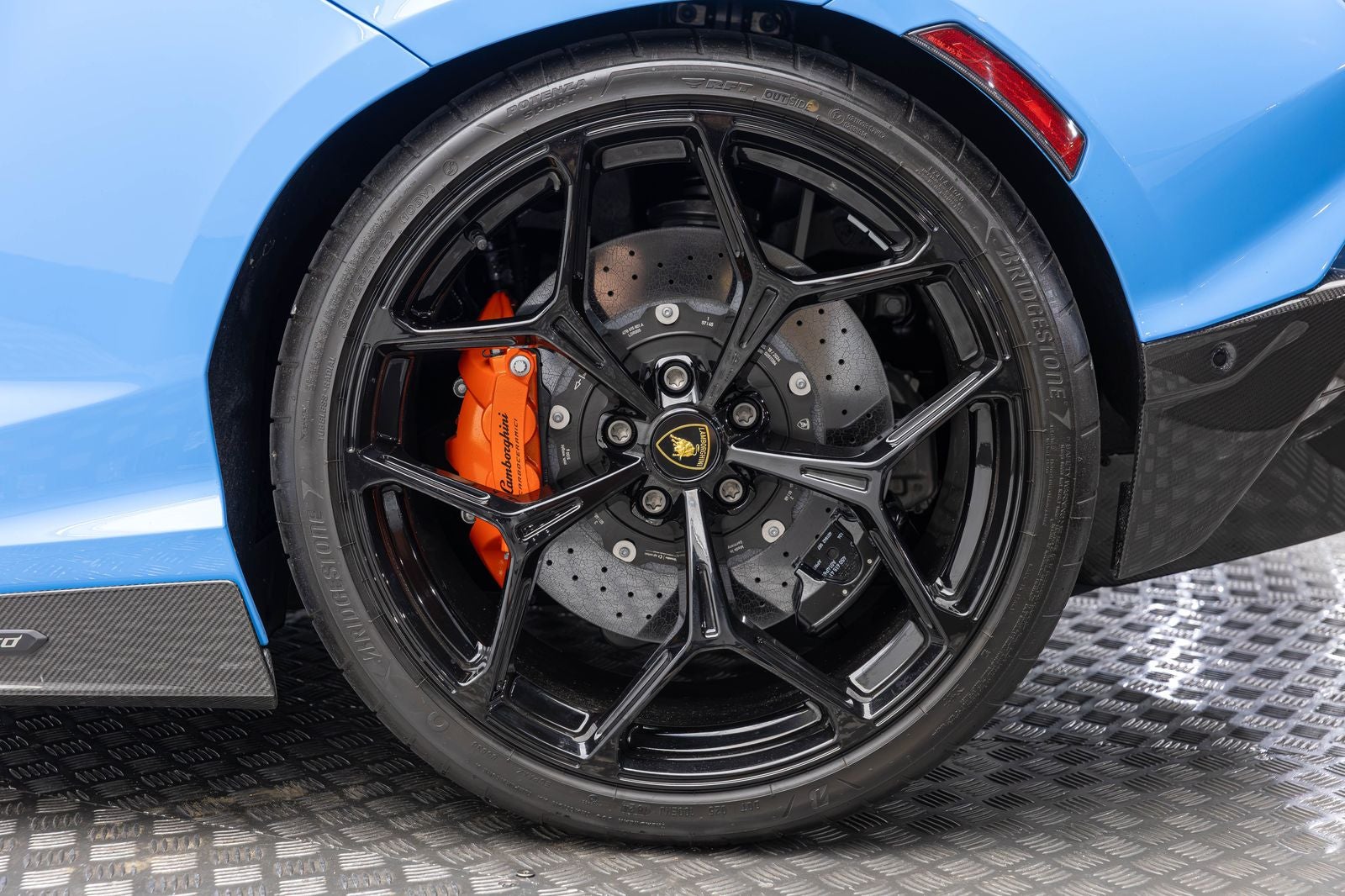 2024 Lamborghini Revuelto Coupé