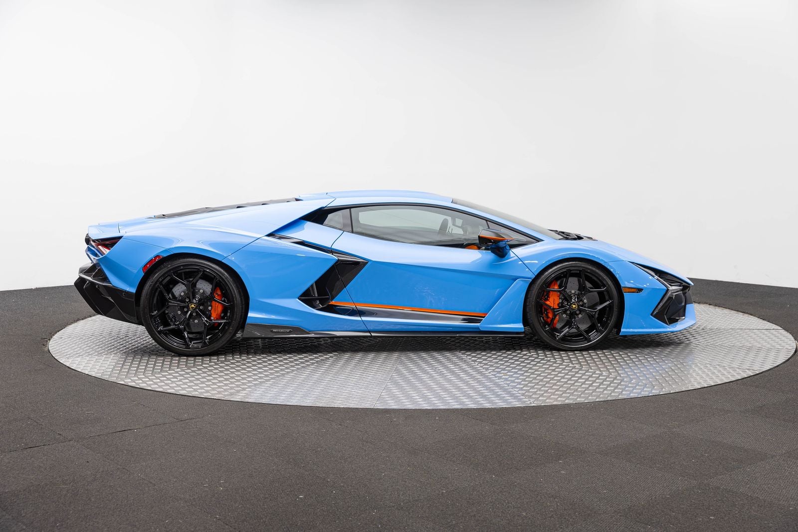 2024 Lamborghini Revuelto Coupé
