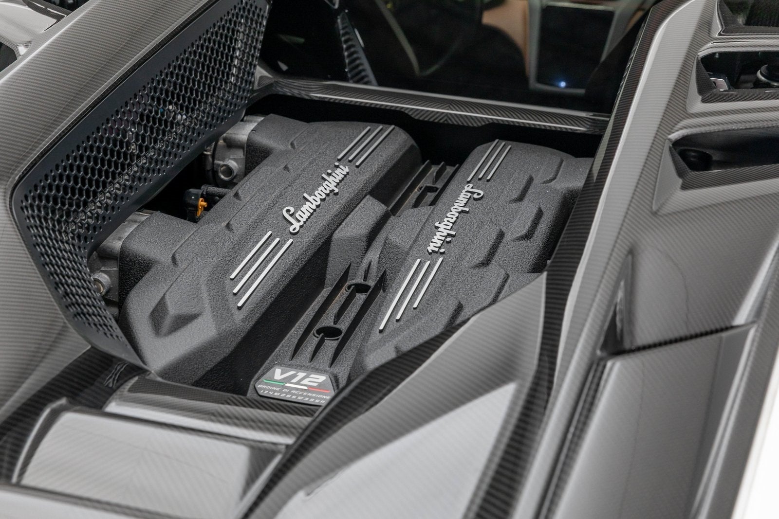 2024 Lamborghini Revuelto Coupé