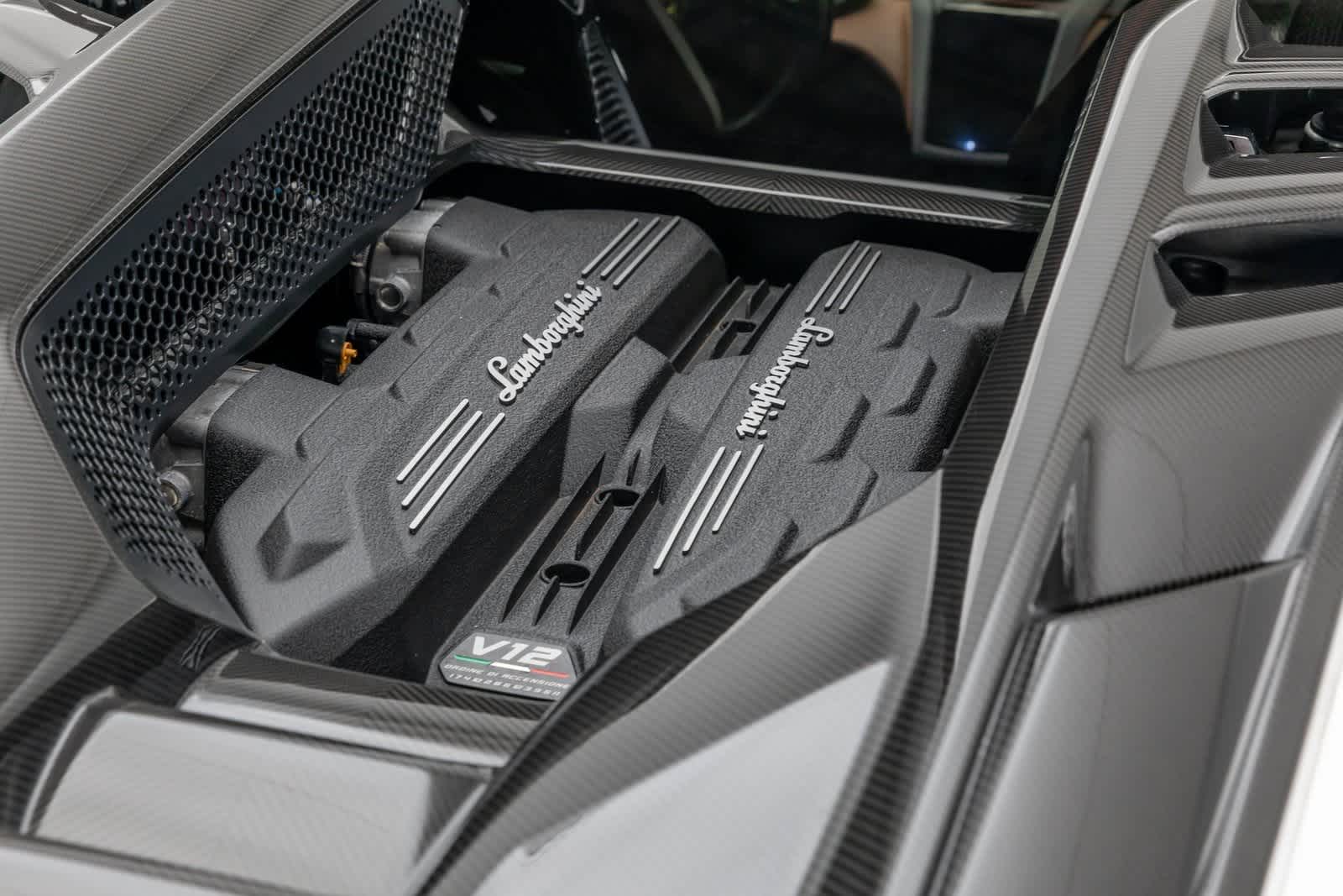 2024 Lamborghini Revuelto Coupé