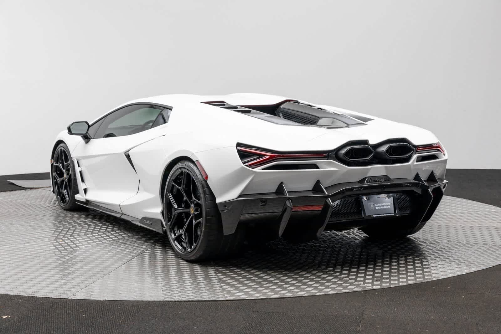 2024 Lamborghini Revuelto Coupé