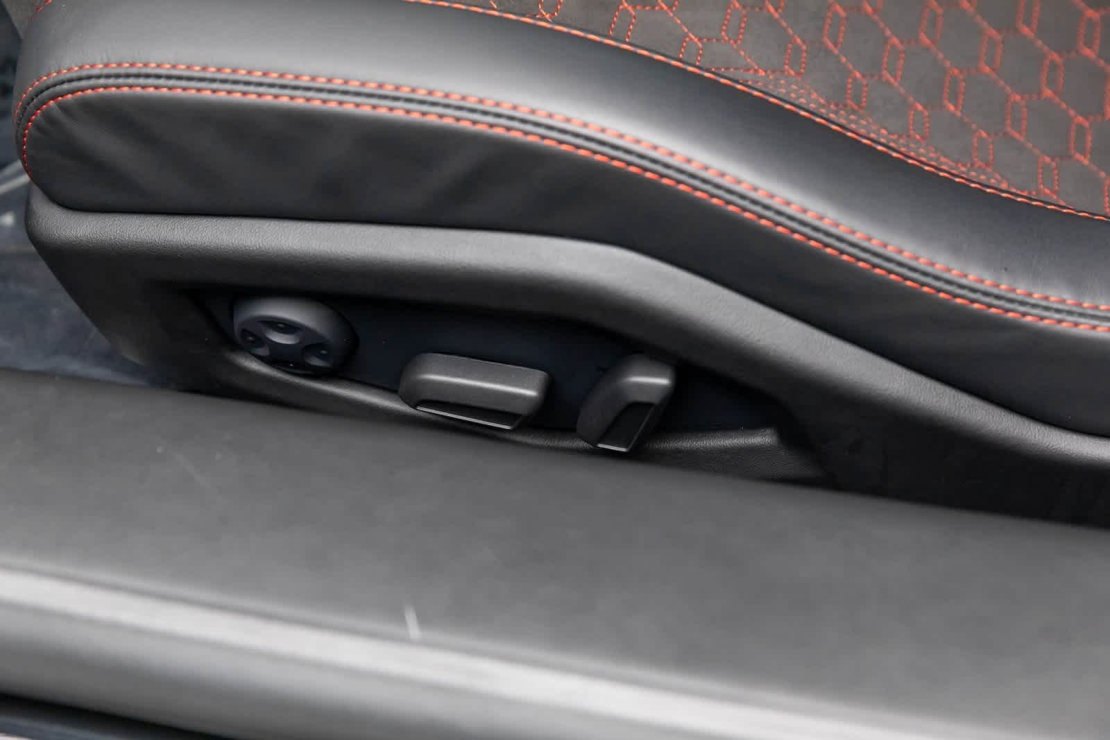 2022 Lamborghini Huracan EVO Coupe RWD