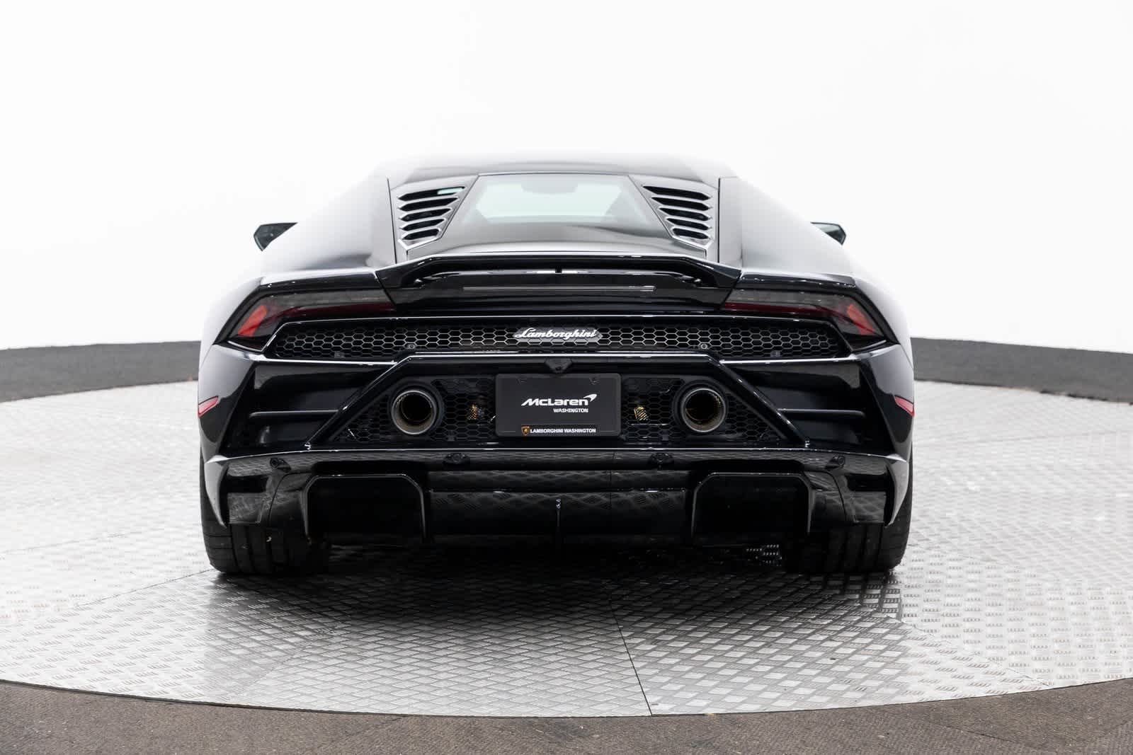 2022 Lamborghini Huracan EVO Coupe RWD