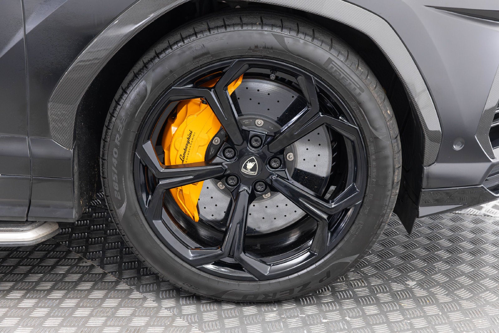 Lamborghini Urus AWD 2021