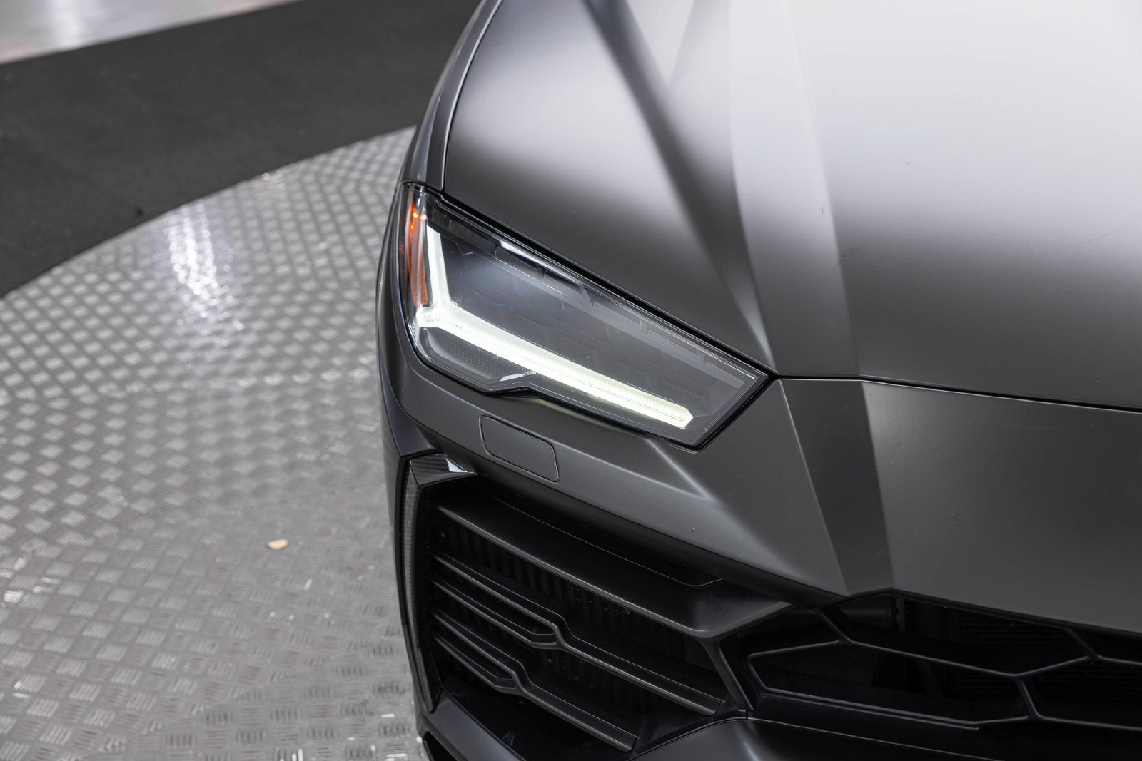 Lamborghini Urus AWD 2021