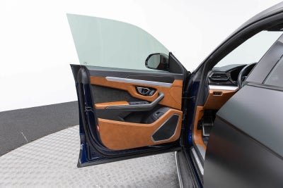 Lamborghini Urus AWD 2021