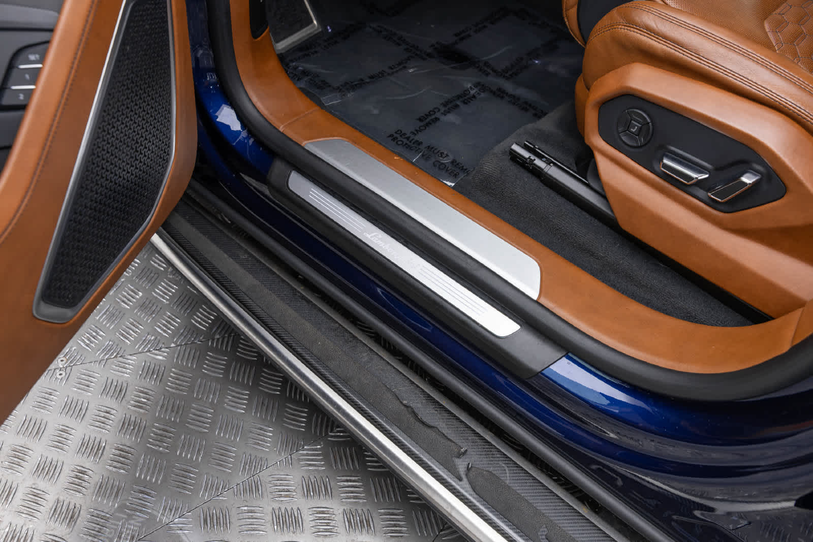 Lamborghini Urus AWD 2021