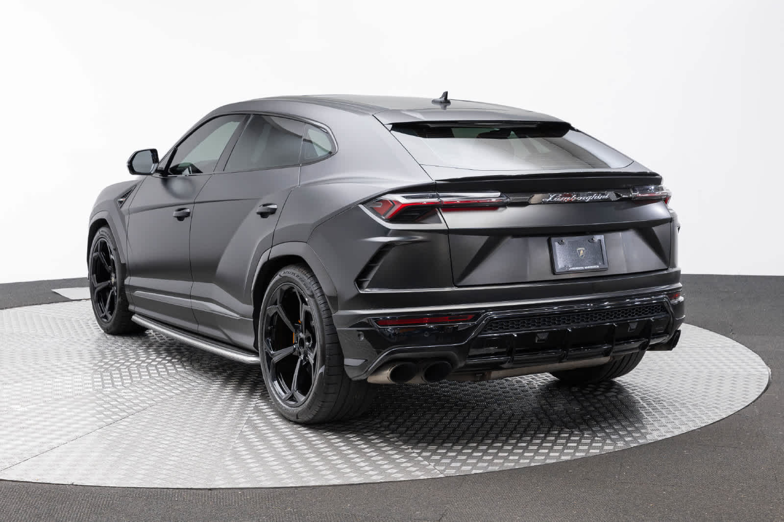 Lamborghini Urus AWD 2021