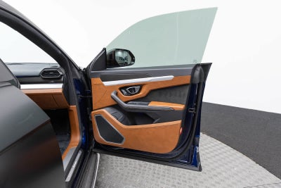 Lamborghini Urus AWD 2021