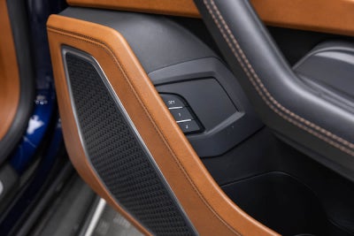 Lamborghini Urus AWD 2021