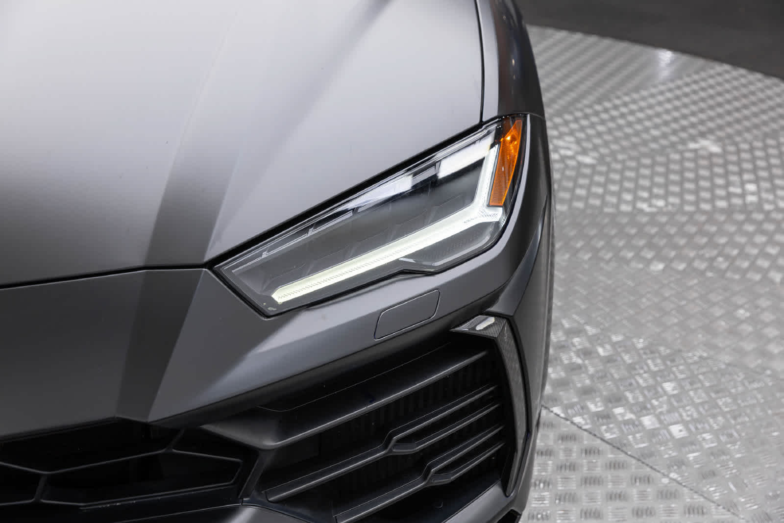 Lamborghini Urus AWD 2021