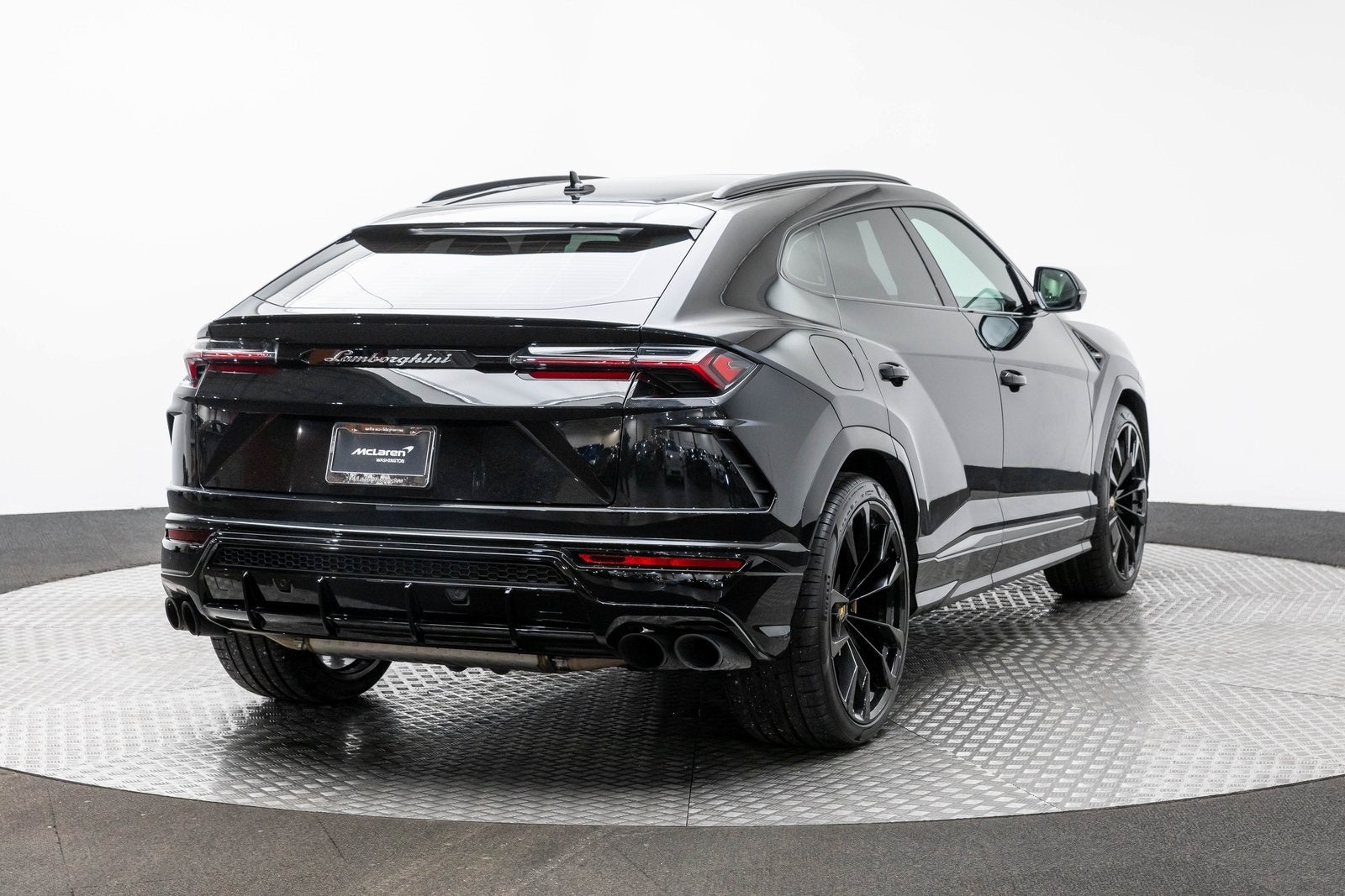 2022 Lamborghini Urus AWD