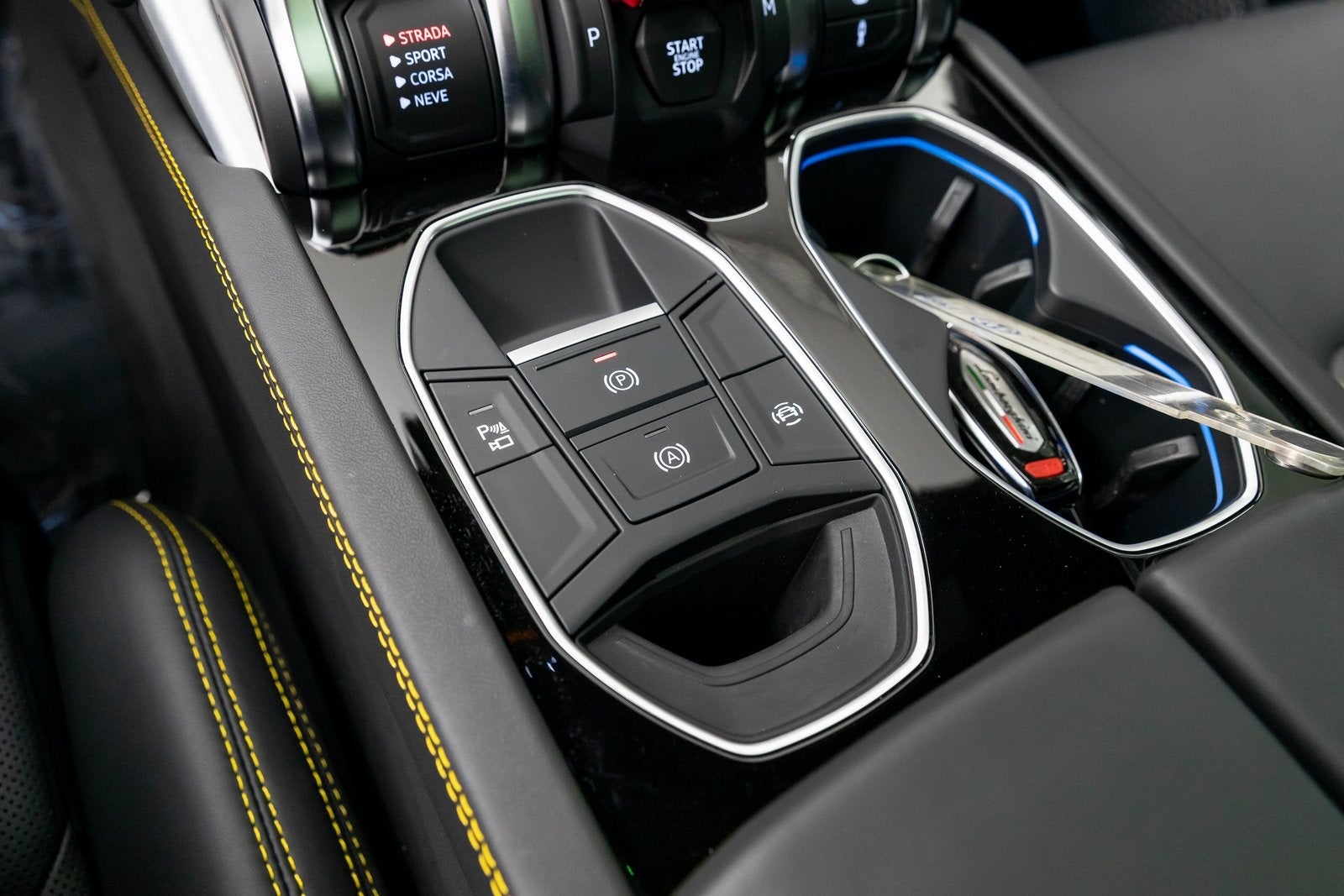 2022 Lamborghini Urus AWD