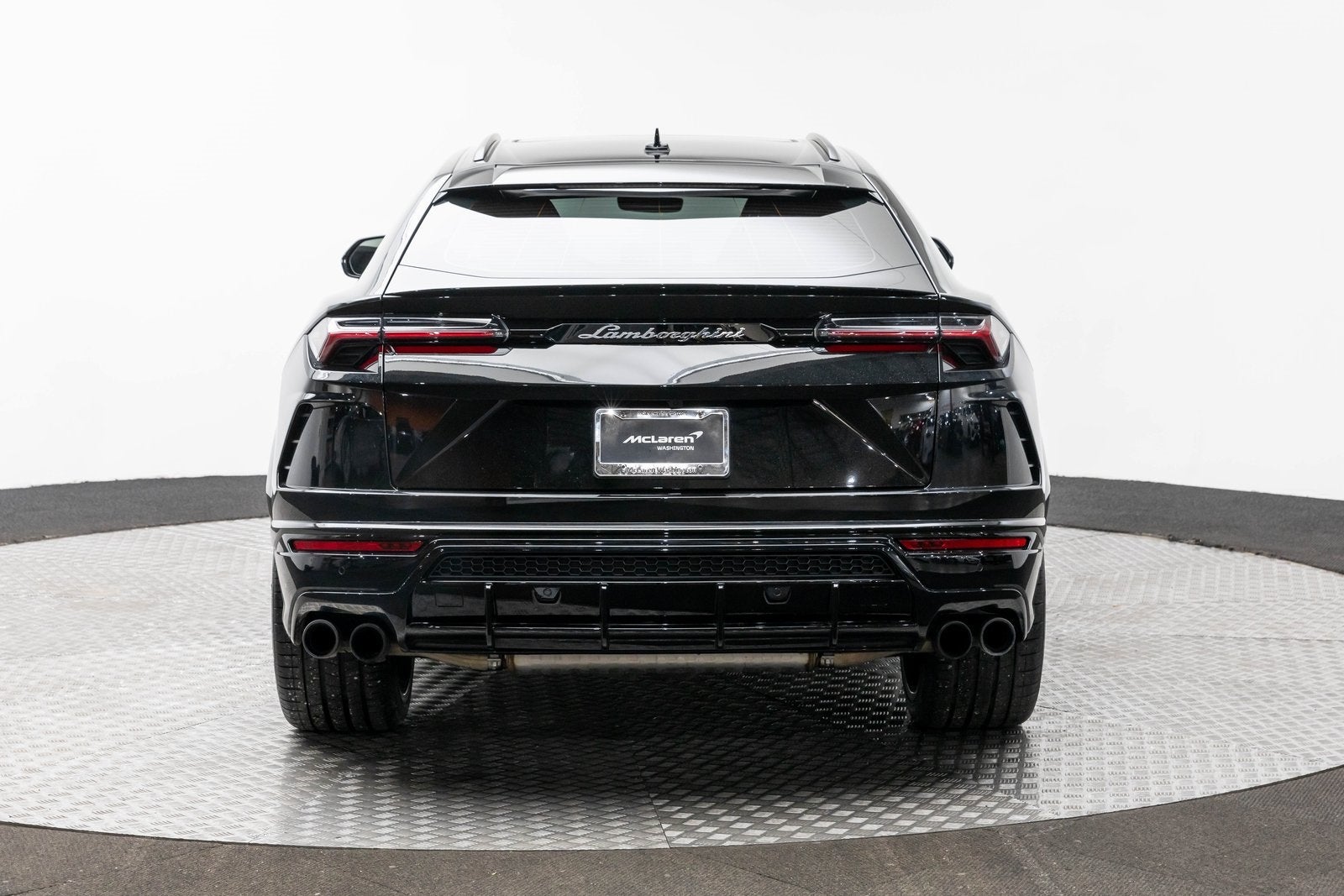 2022 Lamborghini Urus AWD