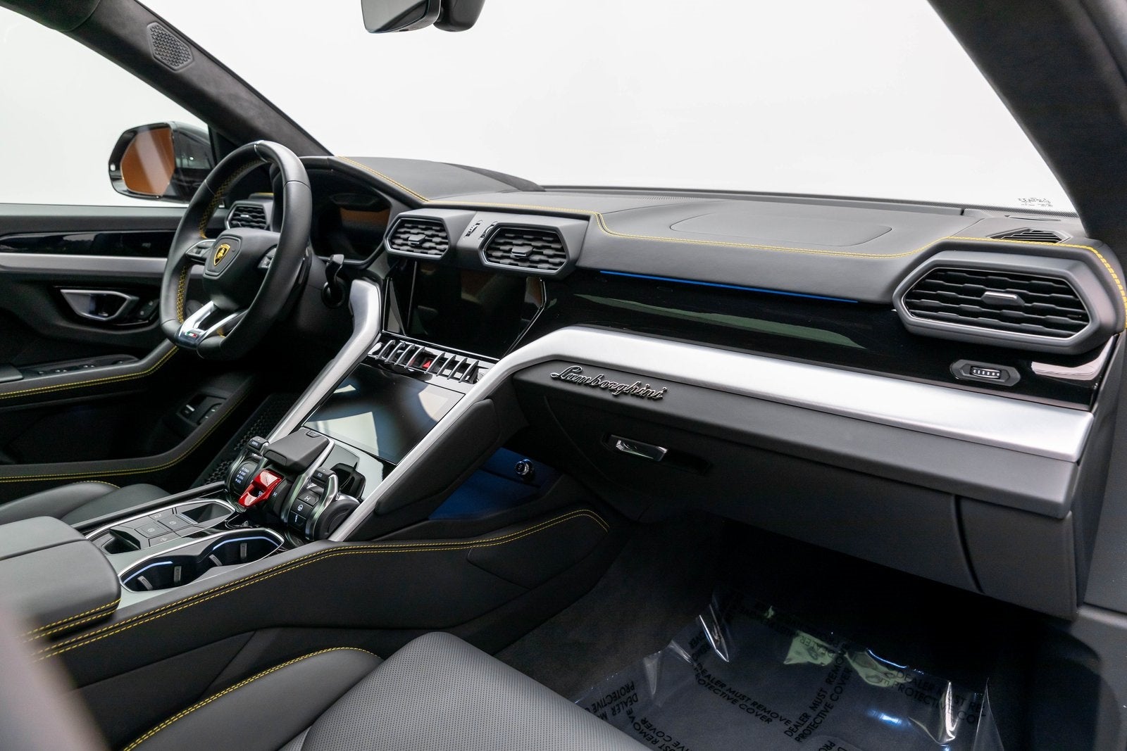 2022 Lamborghini Urus AWD