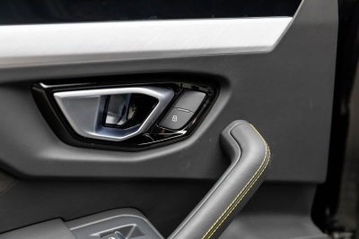 2022 Lamborghini Urus AWD