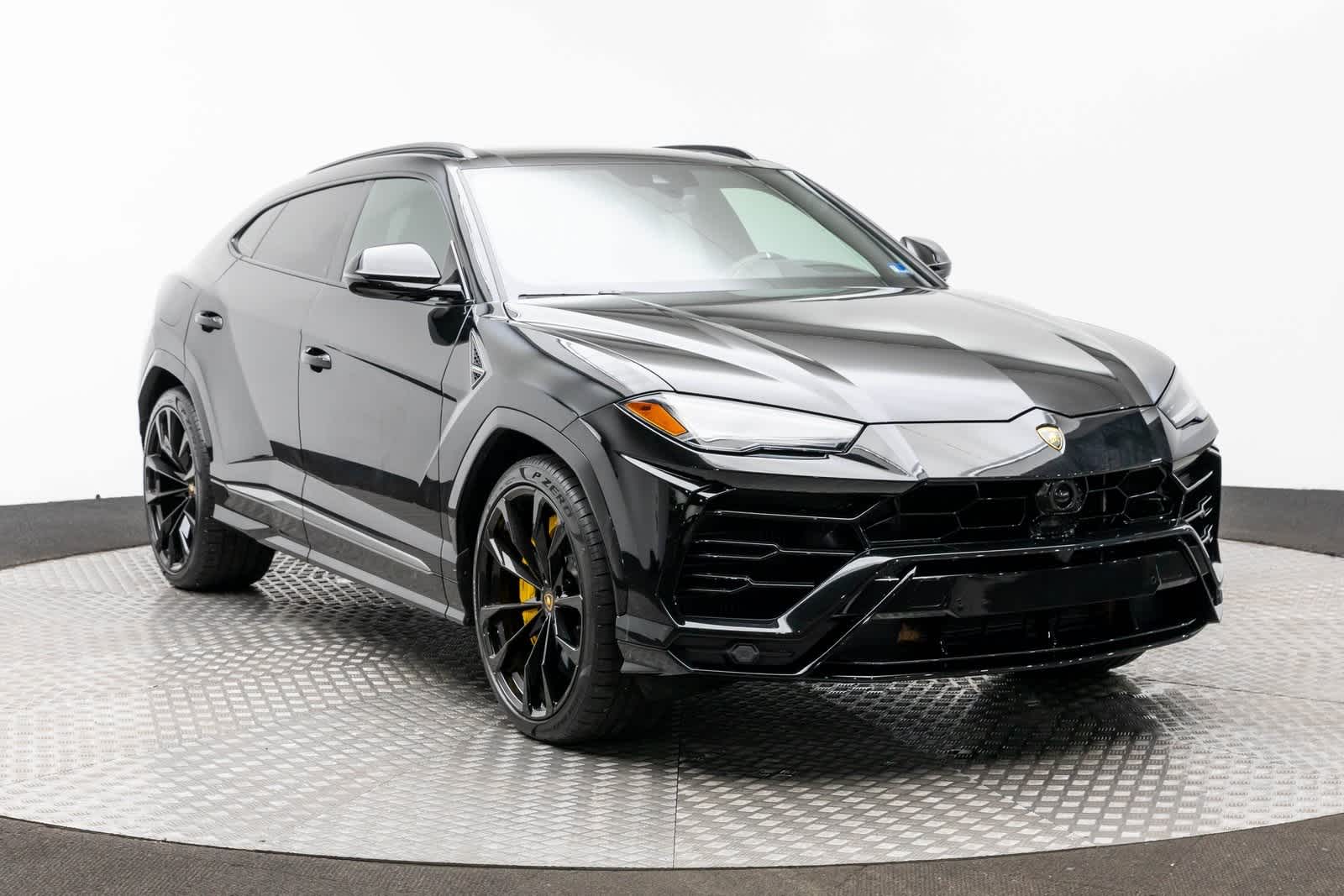 2022 Lamborghini Urus AWD