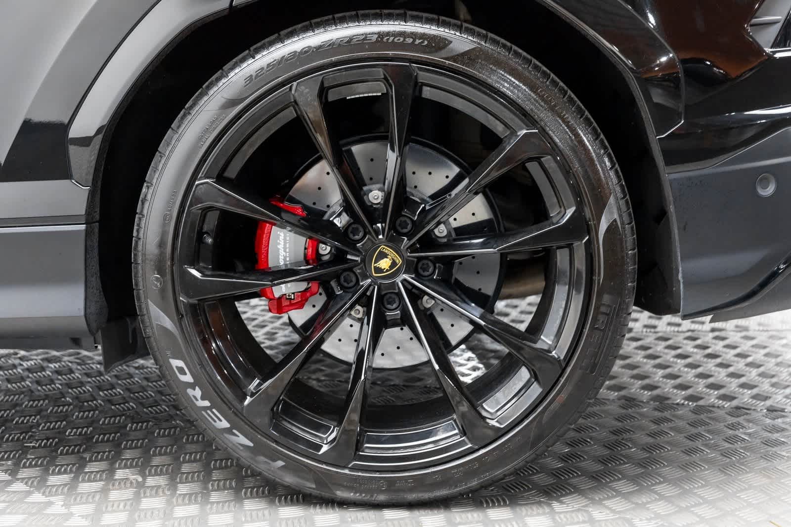 2022 Lamborghini Urus AWD