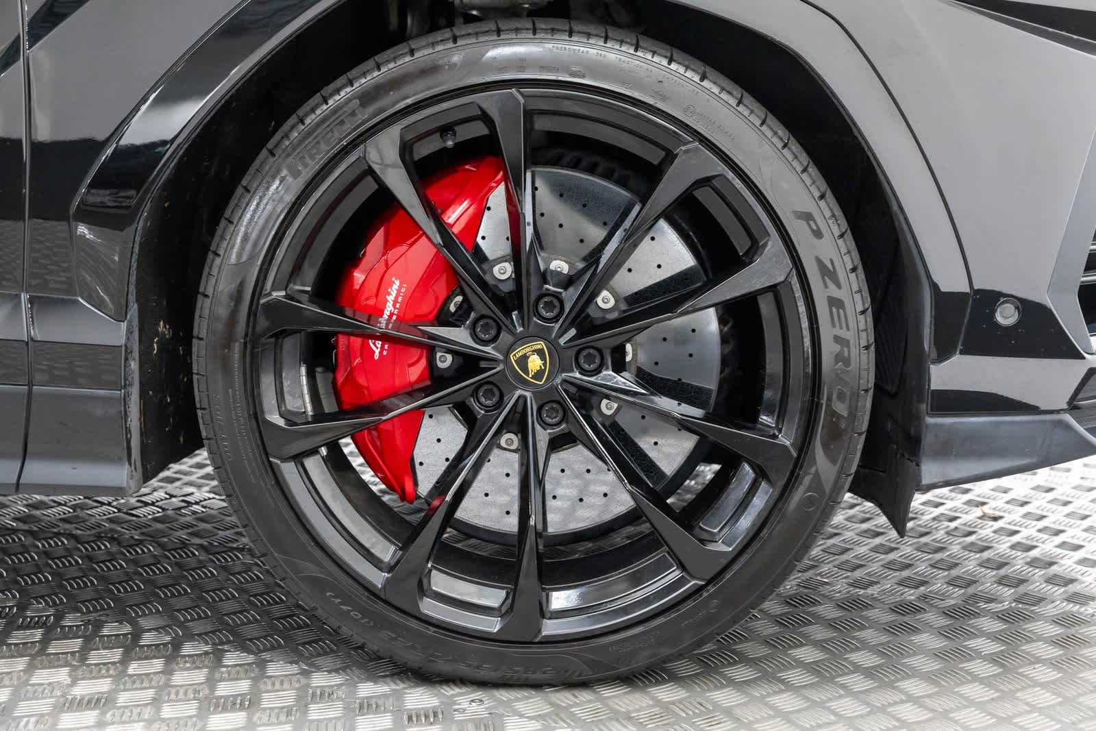 2022 Lamborghini Urus AWD