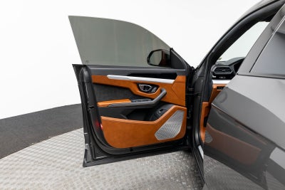 2022 Lamborghini Urus AWD