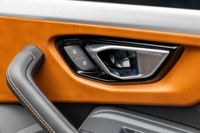 2022 Lamborghini Urus AWD