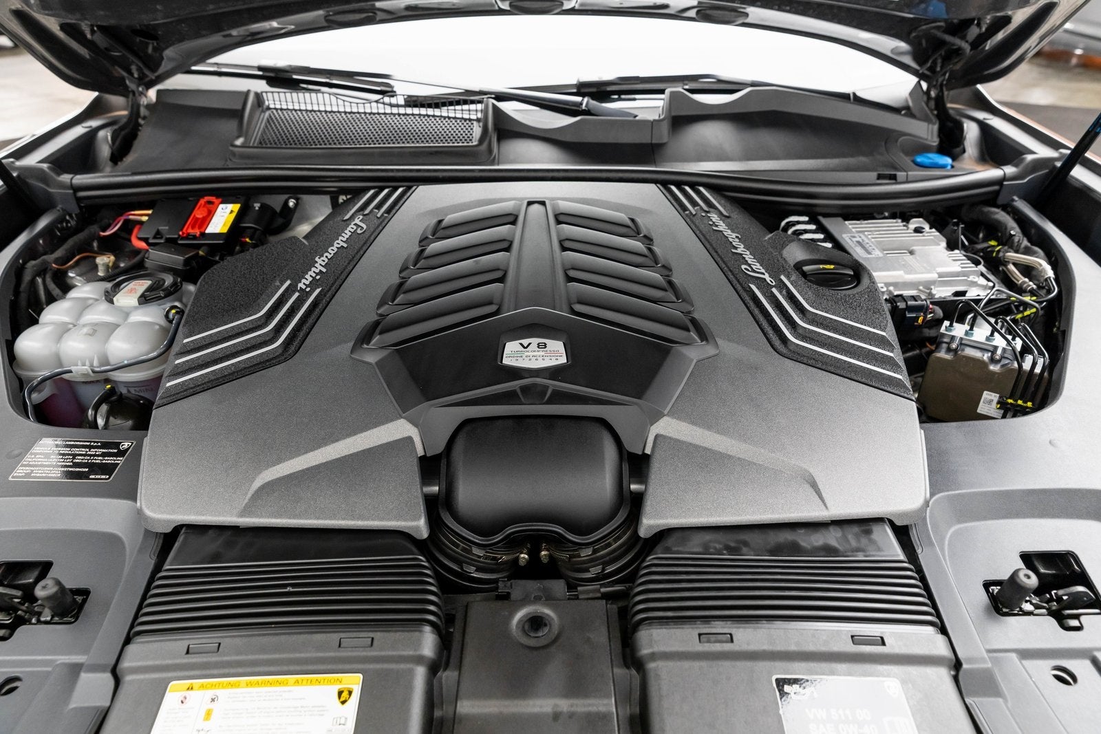 2022 Lamborghini Urus AWD