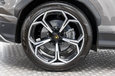 2022 Lamborghini Urus AWD
