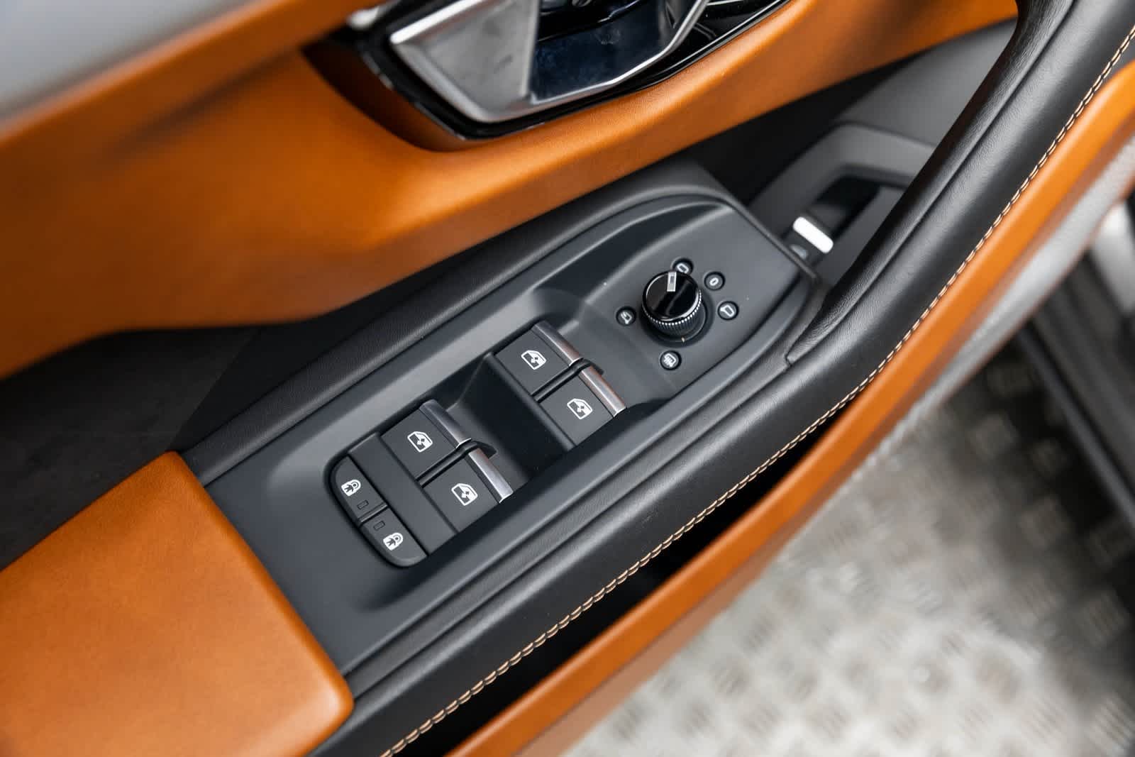 2022 Lamborghini Urus AWD