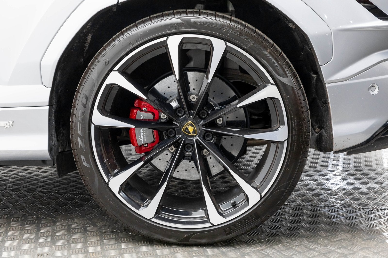 2023 Lamborghini Urus S