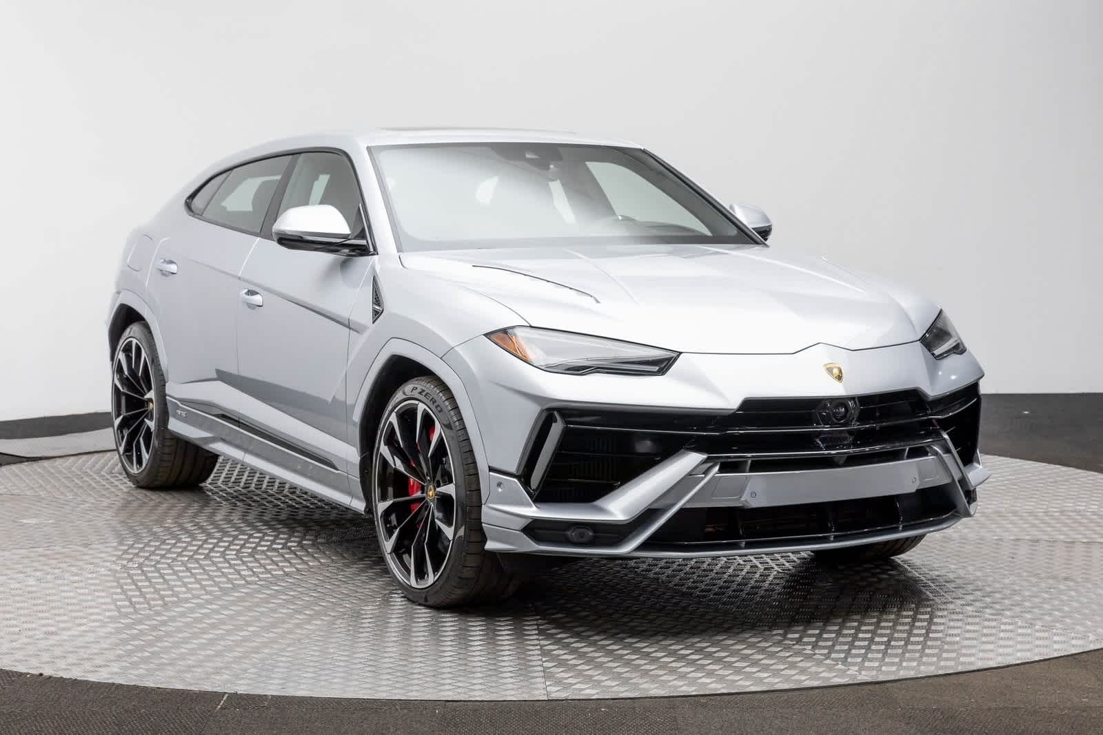 2023 Lamborghini Urus S