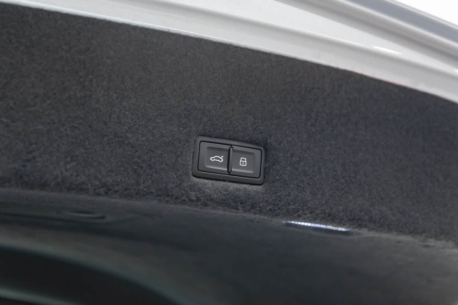 2023 Lamborghini Urus S