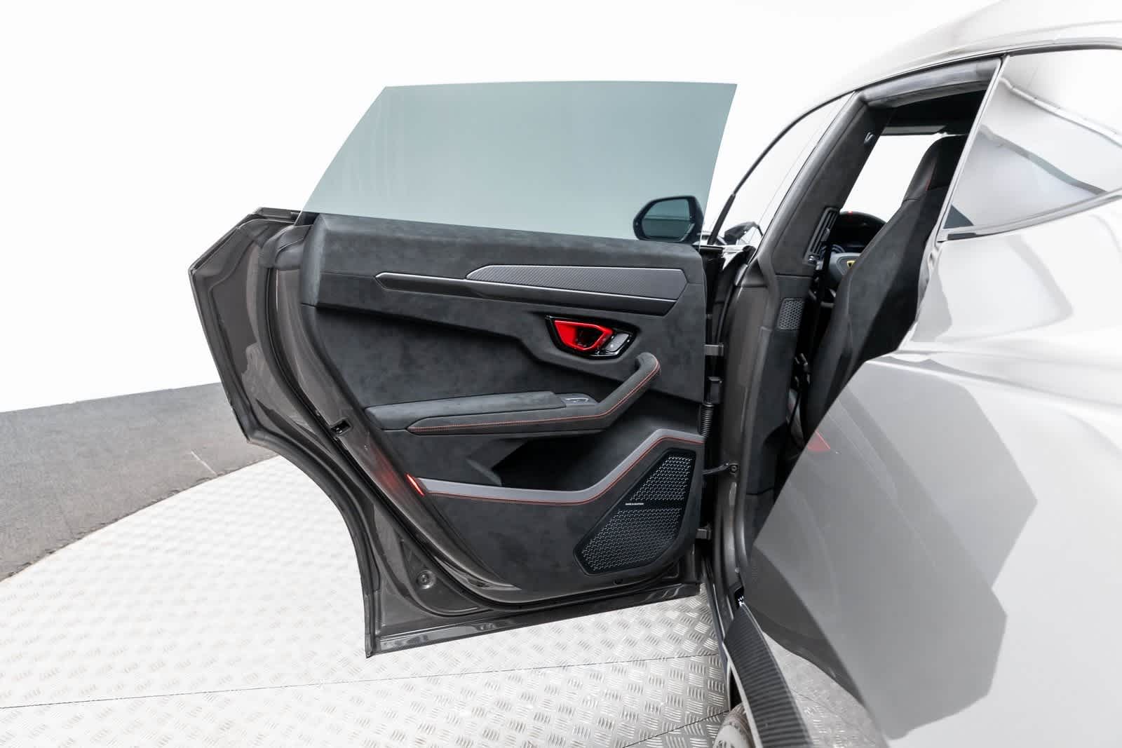 Lamborghini Urus Performante 2023