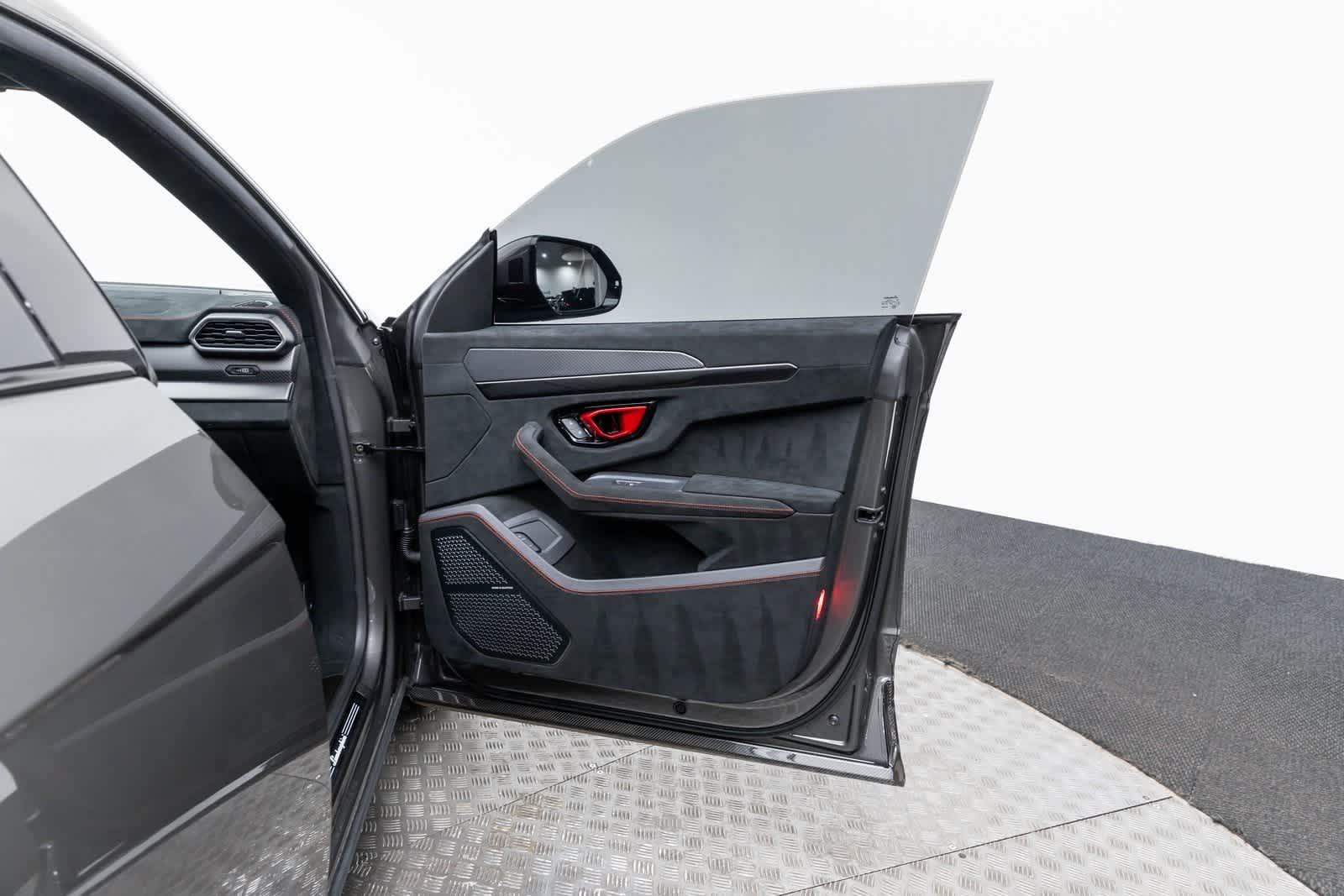 Lamborghini Urus Performante 2023