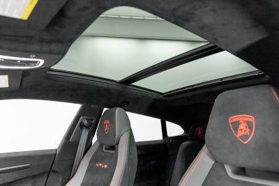 Lamborghini Urus Performante 2023