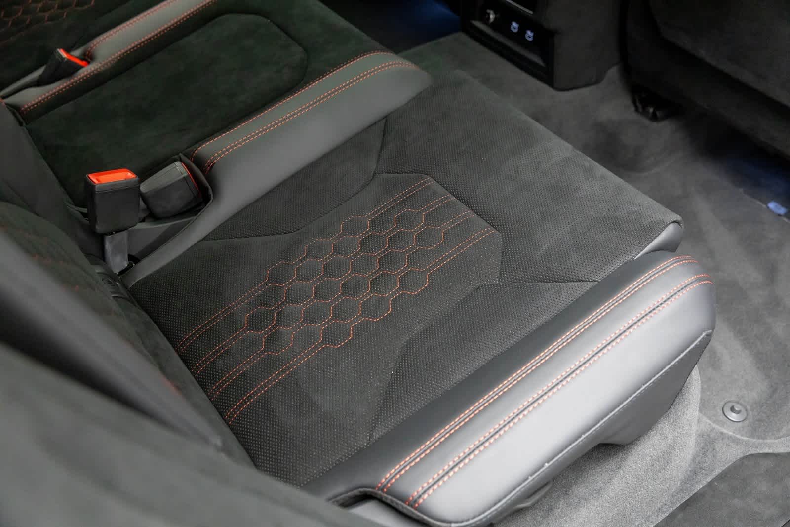 2024 Lamborghini Urus Performante