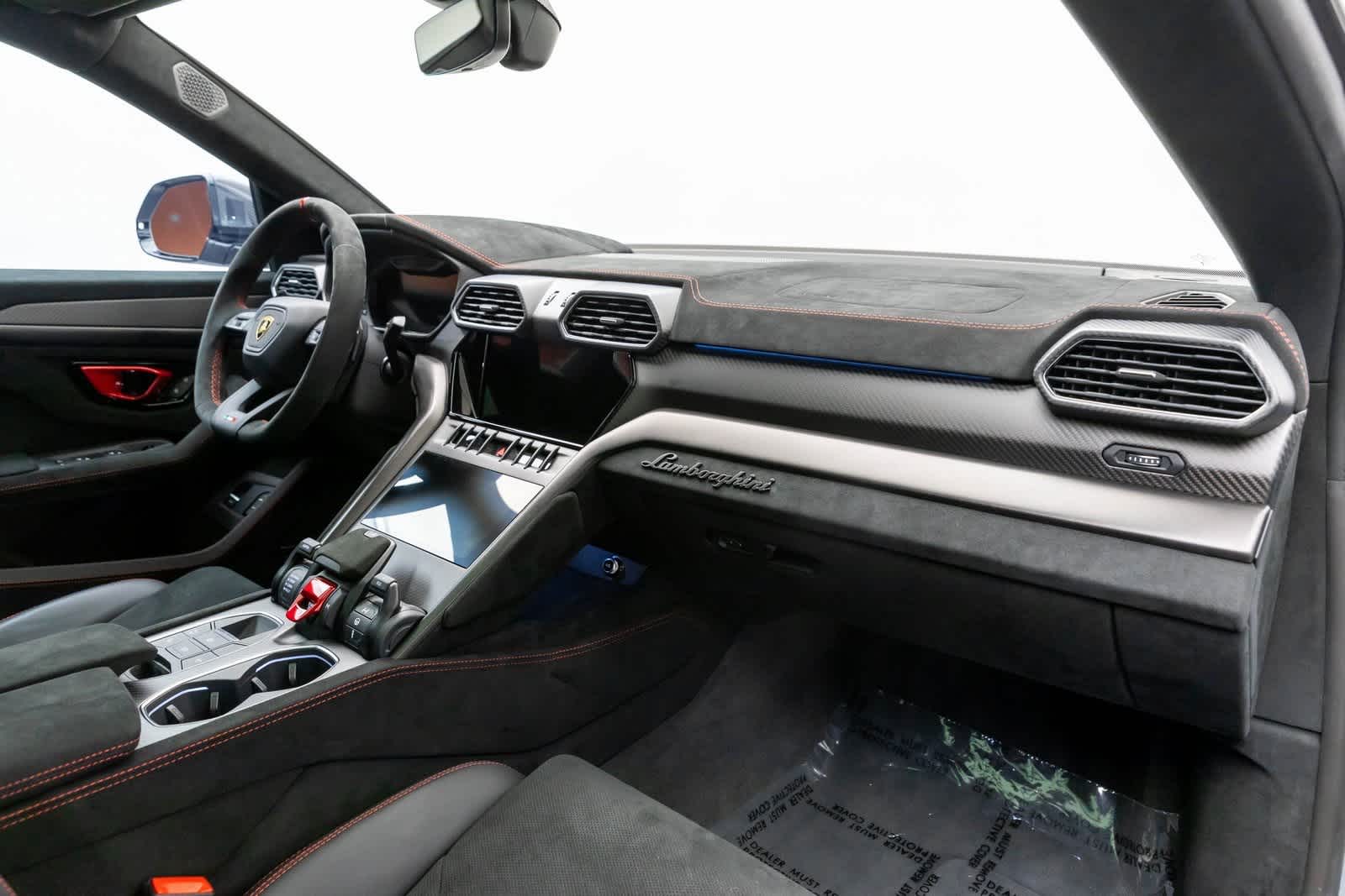 2024 Lamborghini Urus Performante