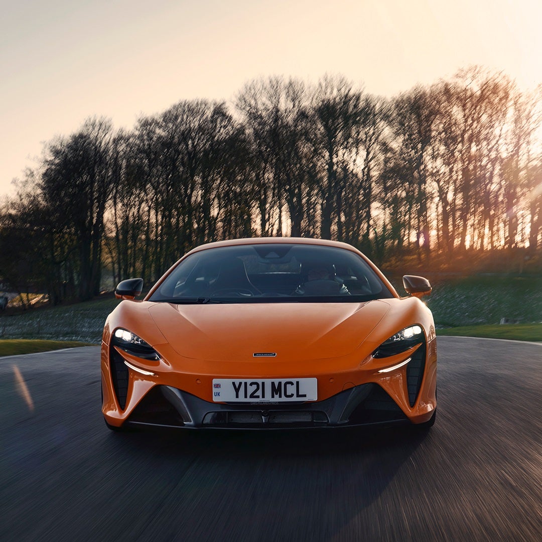 Explore nuestro inventario de McLaren Artura 